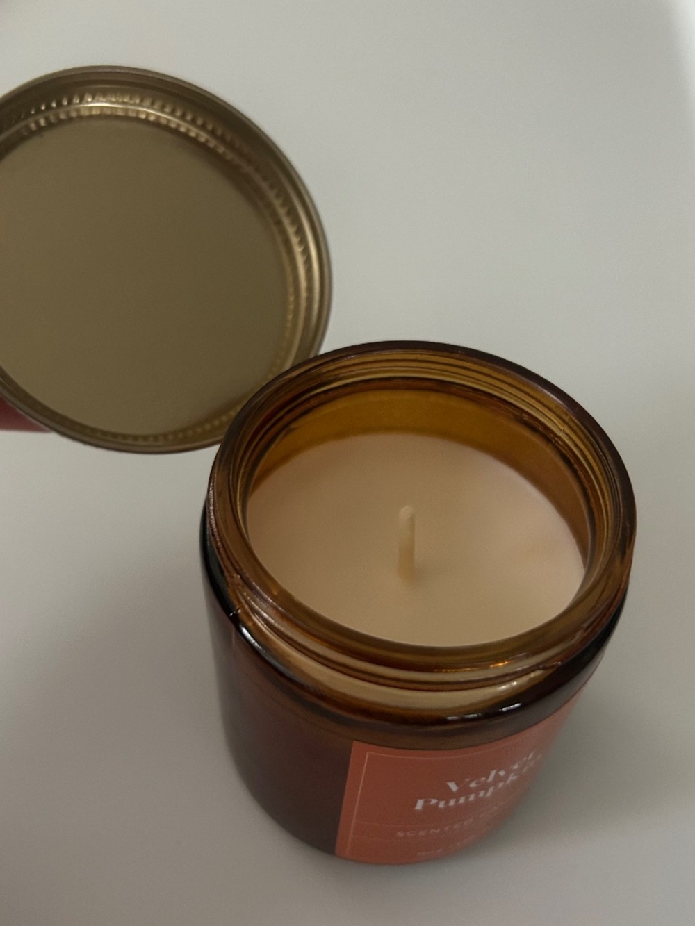 Pumpkin Scent amber glass candle 4oz NWT - Picture 2 of 2